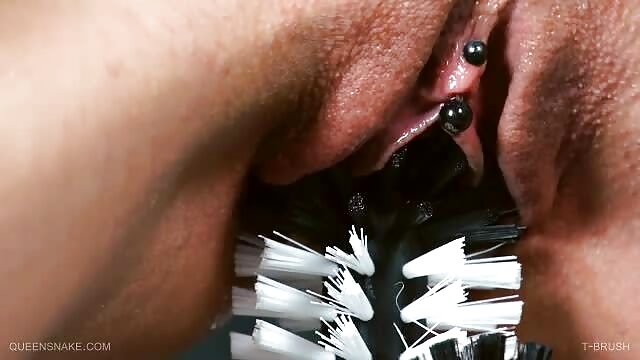 Scène 2 des femmes au video gratuite de voyeur foyer qui aiment les godes