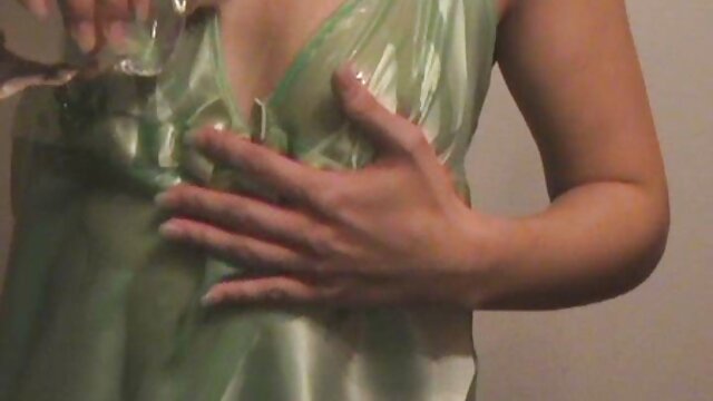 Levrette anal grosse grosse bite serrée sex video hard gratuit petit trou du cul