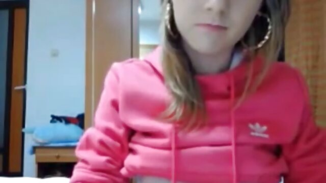 Babe teen très chaude suce et baise avec un coup du visage xxnx video gratuit