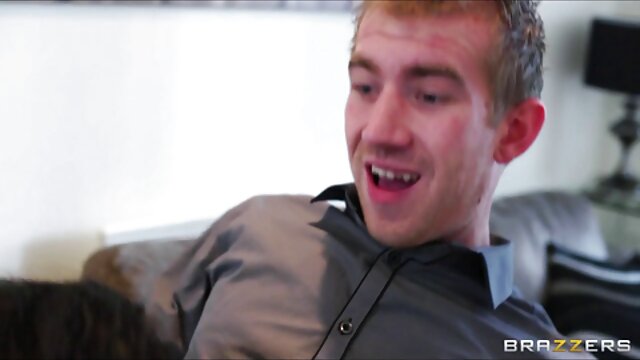 Nous vivons ensemble - Abigail Mac Ella Knox - Nous taquinons extrait sexe video ensemble