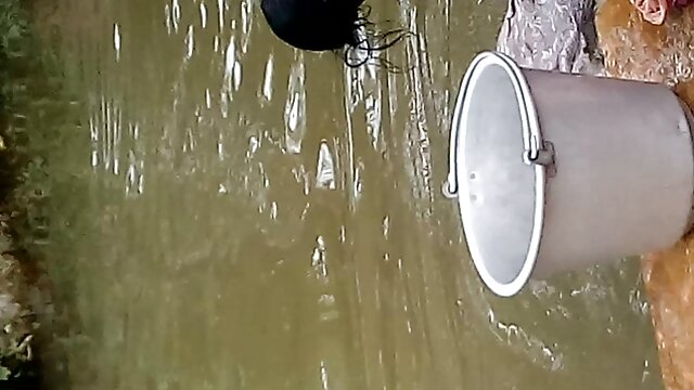 Chubby brunette amateur salope léché puis video porno gratuit avec animaux baisée