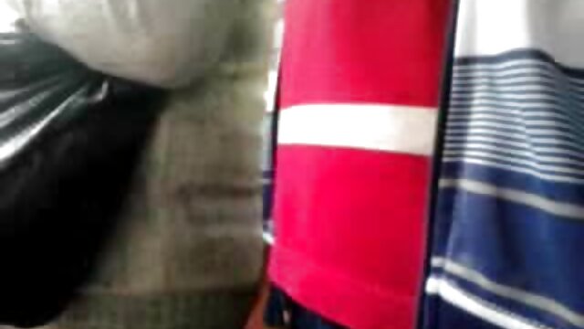 Couple asiatique voir des video porno en streaming baise - caméra cachée