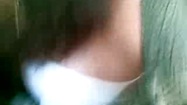 Fake Taxi Une touriste excitée se meilleur video sex gratuit masturbe et baise