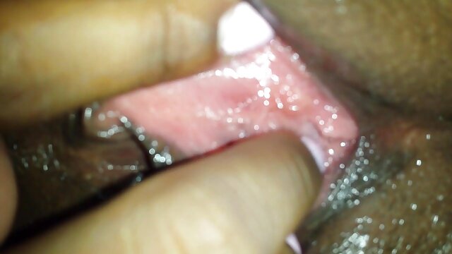 Plantureuse blonde BBW prenant video amateur erotique gratuite deux mecs à la fois