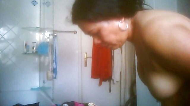 Ados lesbiennes videos x gratuites streaming et milfs amateurs dans un sauna avec des jouets