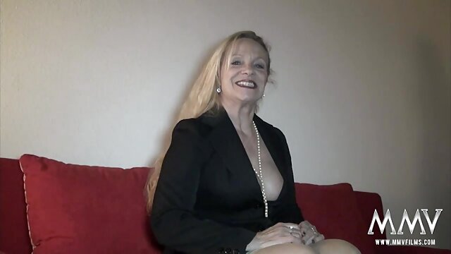 LETSDOEIT - NON, s'il vous plaît, PAS video gratuite sexe femme mure dans le cul!