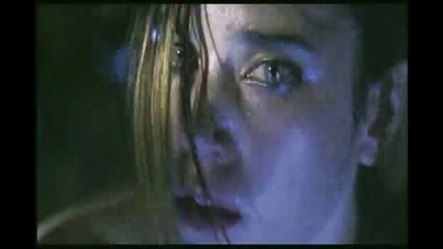 Ma femme est excitée et se masturbe - MI ESPOSA SE EXCITA extrait video erotique gratuit