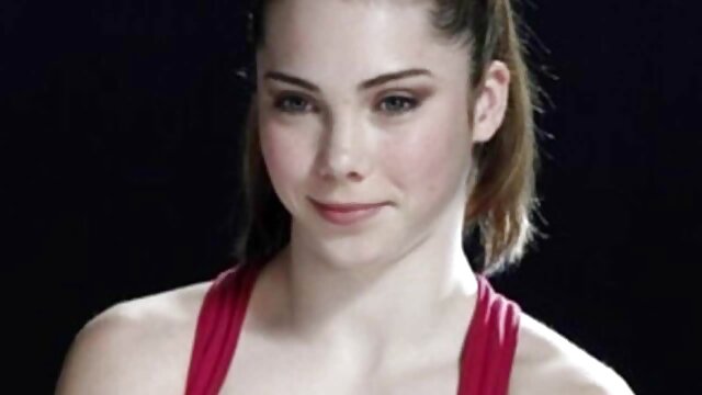 Sa petite amie mignonne se fait baiser par de vieux video sado maso gratuit parents