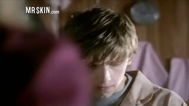 Bouton de lit video de sexe amteur Trish